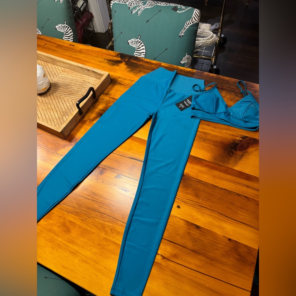 Lanston Teal Workout Set